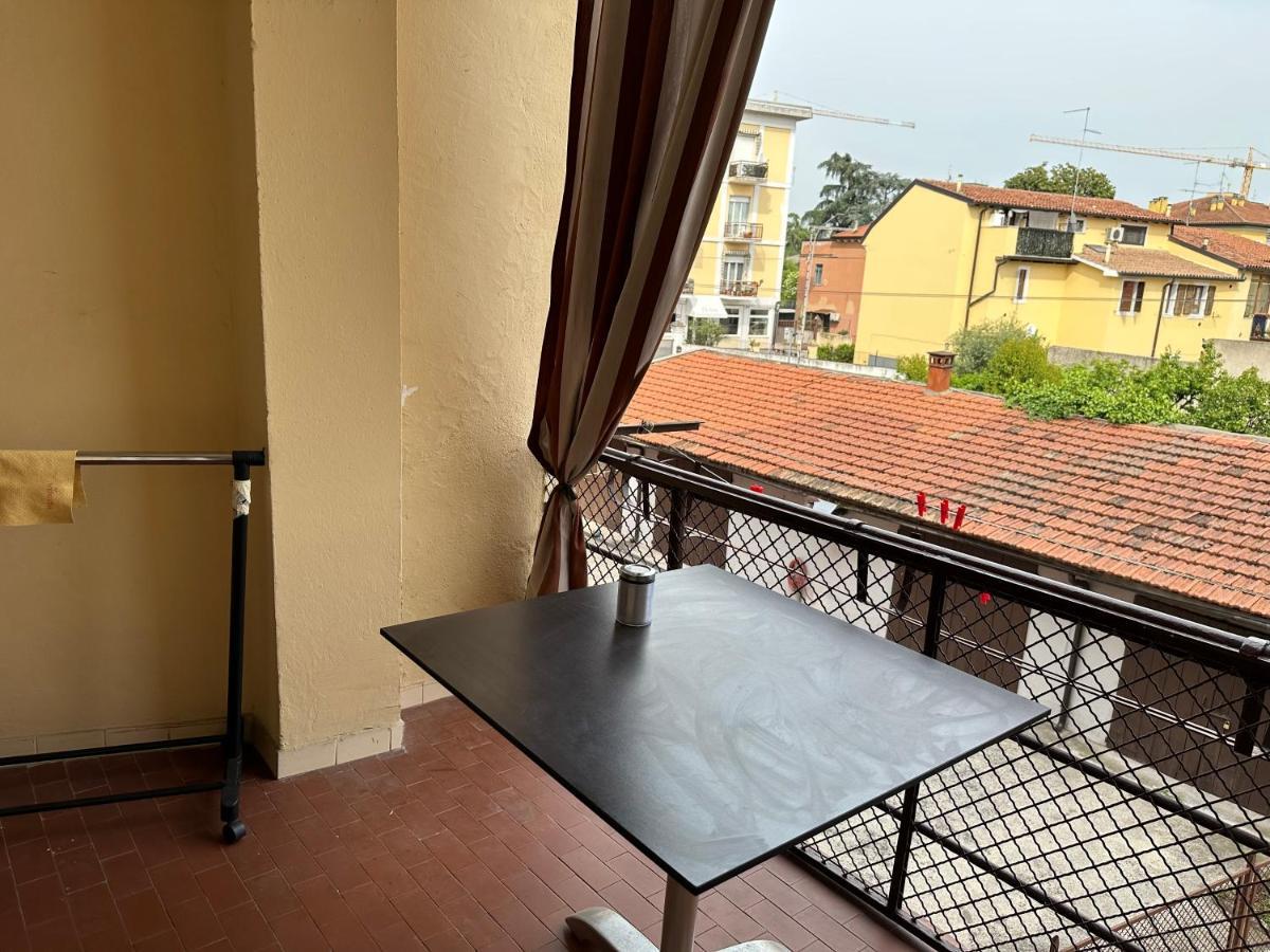 Appartamento Via Centro Верона Екстер'єр фото
