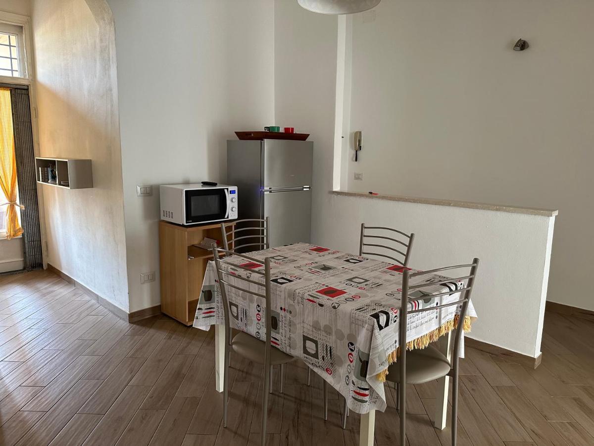 Appartamento Via Centro Верона Екстер'єр фото